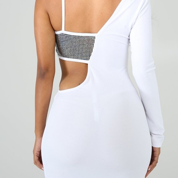 Ally White dress - Picture 2 of 4